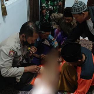 Kejam Sekali Ibu Ini, Pukuli Anak Kandungnya Hingga Tewas