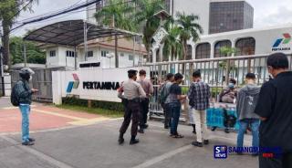 Demo Tanah Timbun Sumur Minyak Blok Rokan Diduga Ilegal di Kantor Pertamina: Copot Dirut PHR, Putuskan Kontrak PT Rifansi Dwi Putra!