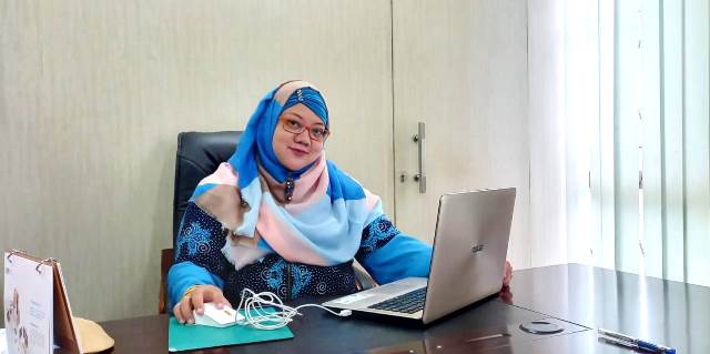 Perkenalkan Profesor Okfalisa, Putri Melayu Penyandang Guru Besar IT Pertama