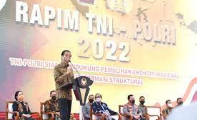 MUI Minta Penjelasan Jokowi yang Sebut Penceramah Radikal TNI-Polri