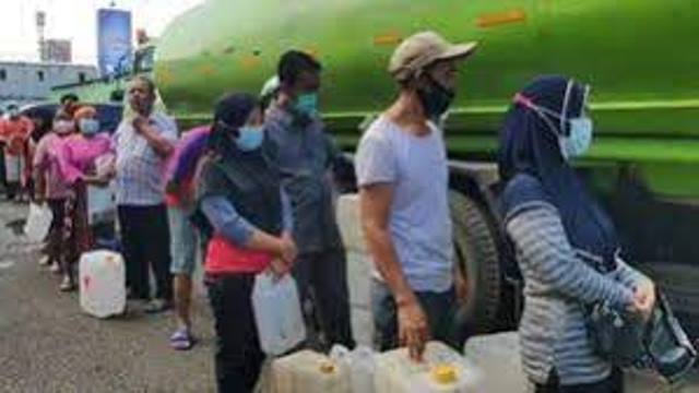 Demi Minyak Goreng Curah Murah, Rakyat di Tembilahan Antre Pukul 5 Pagi