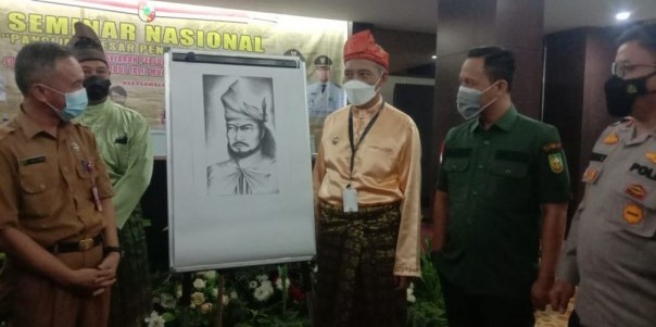 Riau Usulkan 2 Pahlawan Nasional ke Kemensos, Siapa Saja Orangnya?