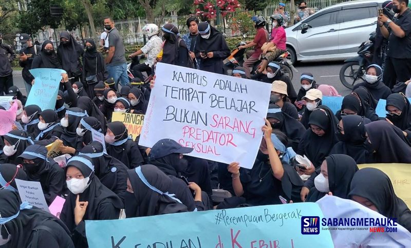 Kejati Respon Demo Protes Vonis Bebas Kasus Asusila Dekan FISIP Unri: Semoga Hakim Agung Mendapat Hidayah!