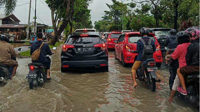 Hujan Guyur Pekanbaru, Ratusan Rumah Terendam Banjir