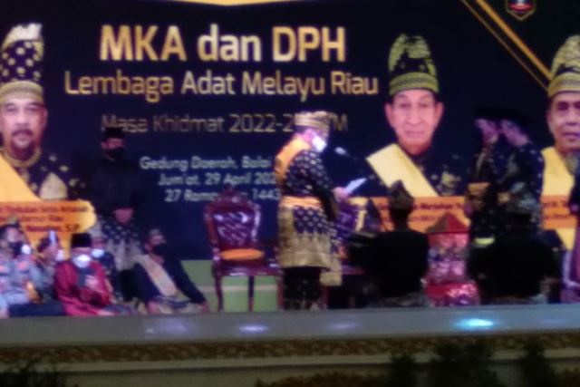 Gubernur Syamsuar Berpihak ke LAM Riau Versi Marjohan Yusuf, Lantik Pengurus di Kompleks Kediaman