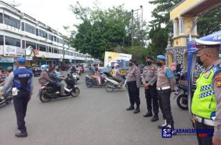 Polres Kuansing Amankan Pasar Tumpah Ramadan, Cegah Kemacetan di Jalan