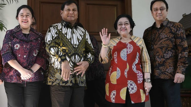 Prabowo Makin Nempel dengan Puan, Sinyal Keras Duet 2024