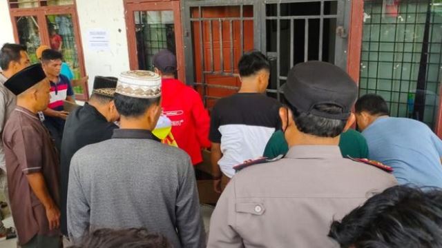 Warga Segel Kantor Desa di Rohul karena Kepala Desa Dituduh Selingkuh dan Berzina