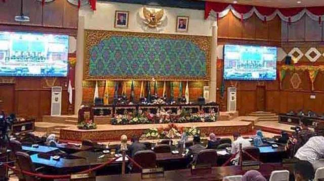 DPRD Setujui Perda Bank Riau Kepri Syariah, Pansus: Tempatkan Komisaris yang Paham Syariah