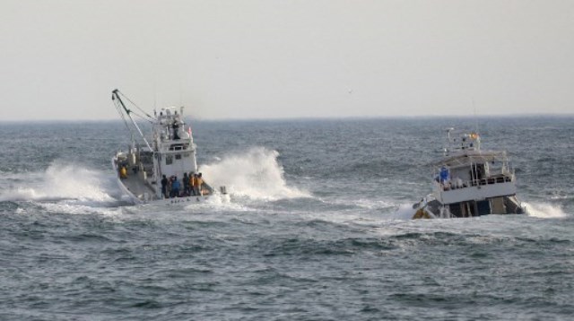 Tiga Nelayan Tenggelam di Laut Rupat Diselamatkan Kapal MV Gulafruz