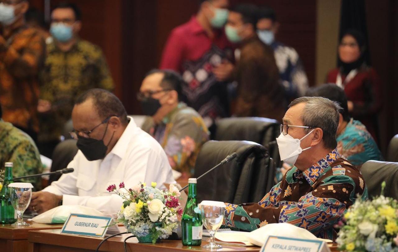 Gubri Undang Wapres Resmikan Bank Riau Kepri Syariah, Ini Hal Lain yang Dimintanya di Rapat Pleno KNEKS