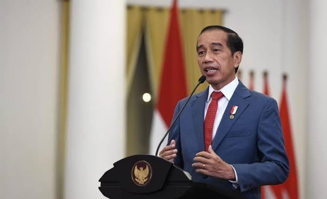 Kepuasan Publik terhadap Kinerja Jokowi Terus Anjlok Melorot, Apa yang Terjadi?