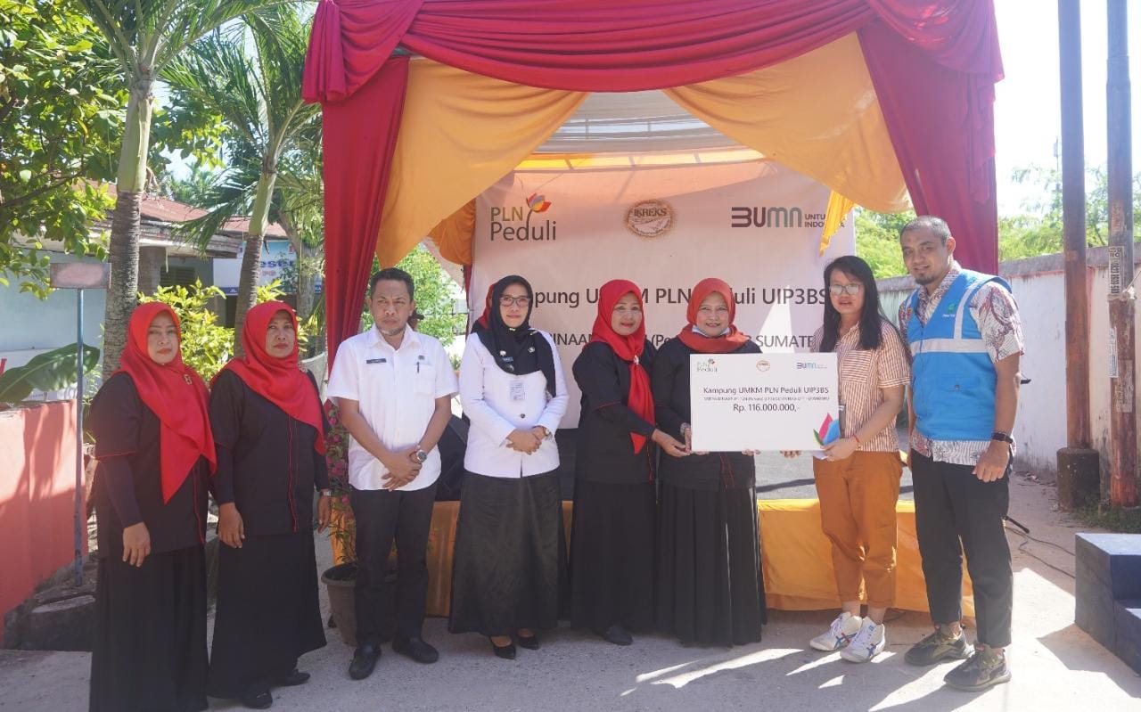 PLN Bangun Gerai Kampung UMKM PLN Peduli UIP3BS, Dukung Kelompok Usaha Bersama Ibu Kreatif Kembang Setaman Pekanbaru