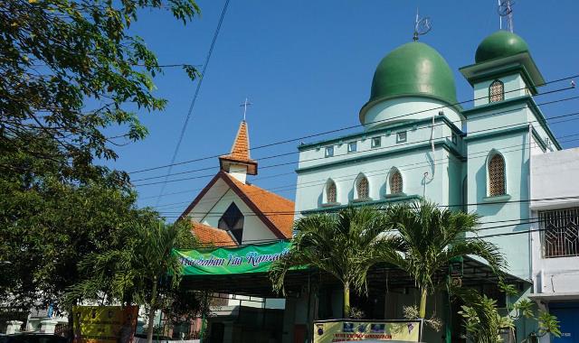 Halaman Dipakai Salat Idul Adha, Gereja Ini Tak Gelar Ibadah Minggu Pagi