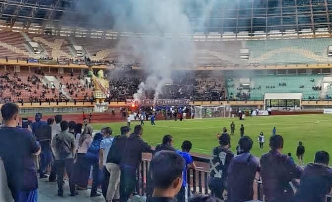 Netizen Malaysia Olok-olok Batalnya Laga Derby PSPS Riau vs Kelantan FC: Lapor ke FIFA!