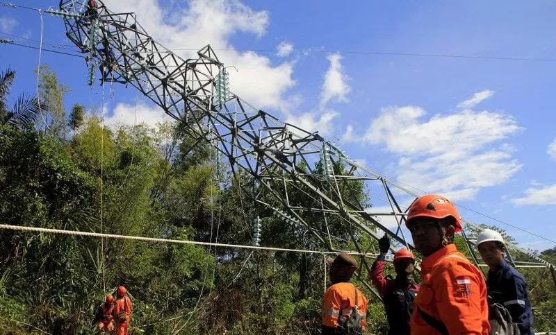 4 Kasus Begal Besi PLN di Riau, Tower Roboh Bikin Puluhan Ribu Warga Gelap-gelapan