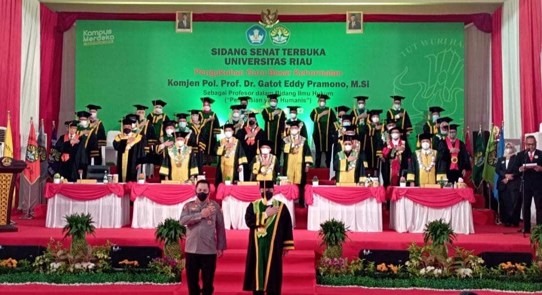 Kapolri Turun ke Riau Saksikan Pengukuhan Guru Besar Hukum untuk Wakapolri dari Universitas Riau