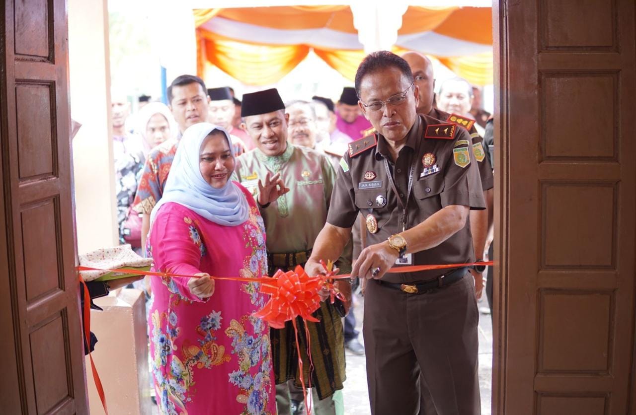 Resmikan Rumah Restorative Justice di Bengkalis, Kajati Riau Saksikan Perdamaian Kasus Jambak Rambut