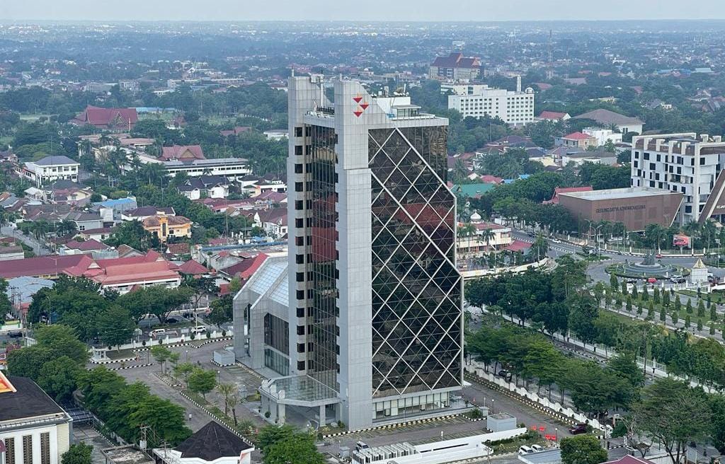 Terima Izin Konversi, Bank Riau Kepri Siap Sebagai Bank Umum Syariah