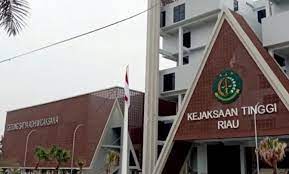 Ditanya Soal Skandal Dugaan Gratifikasi Tim Auditor Inspektorat Riau, Kejati Enggan Menjawab