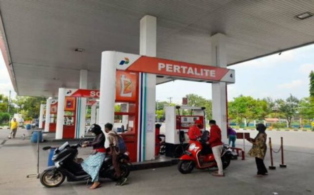 Ngeri! Jumlah Orang Miskin Naik 100 Ribu Jika Pertalite Naik Jadi Rp 10 Ribu per Liter