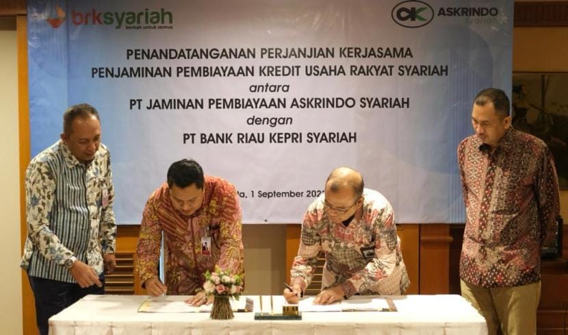 Bank Riau Kepri Syariah Resmikan Kerja Sama Penjaminan Pembiayaan dengan Askrindo Syariah