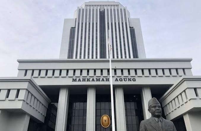 Mewah! Honor Pegang Perkara Hakim Agung Rp 65 Miliar Setahun