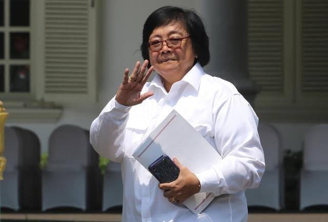 Menteri Siti Ngaku Transparan, Faktanya Cekal Peneliti dan Persulit Fotografer Satwa Liar