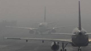 Bandara Pekanbaru Diselimuti Kabut Fog, 7 Penerbangan Alami Gangguan