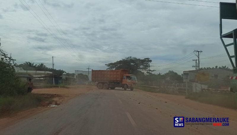 Warga Protes Tanah untuk Tapak Sumur Minyak Blok Rokan Berserak di Jalan Lintas Sumatera Rohil: Beda Zaman Chevron Dulu!