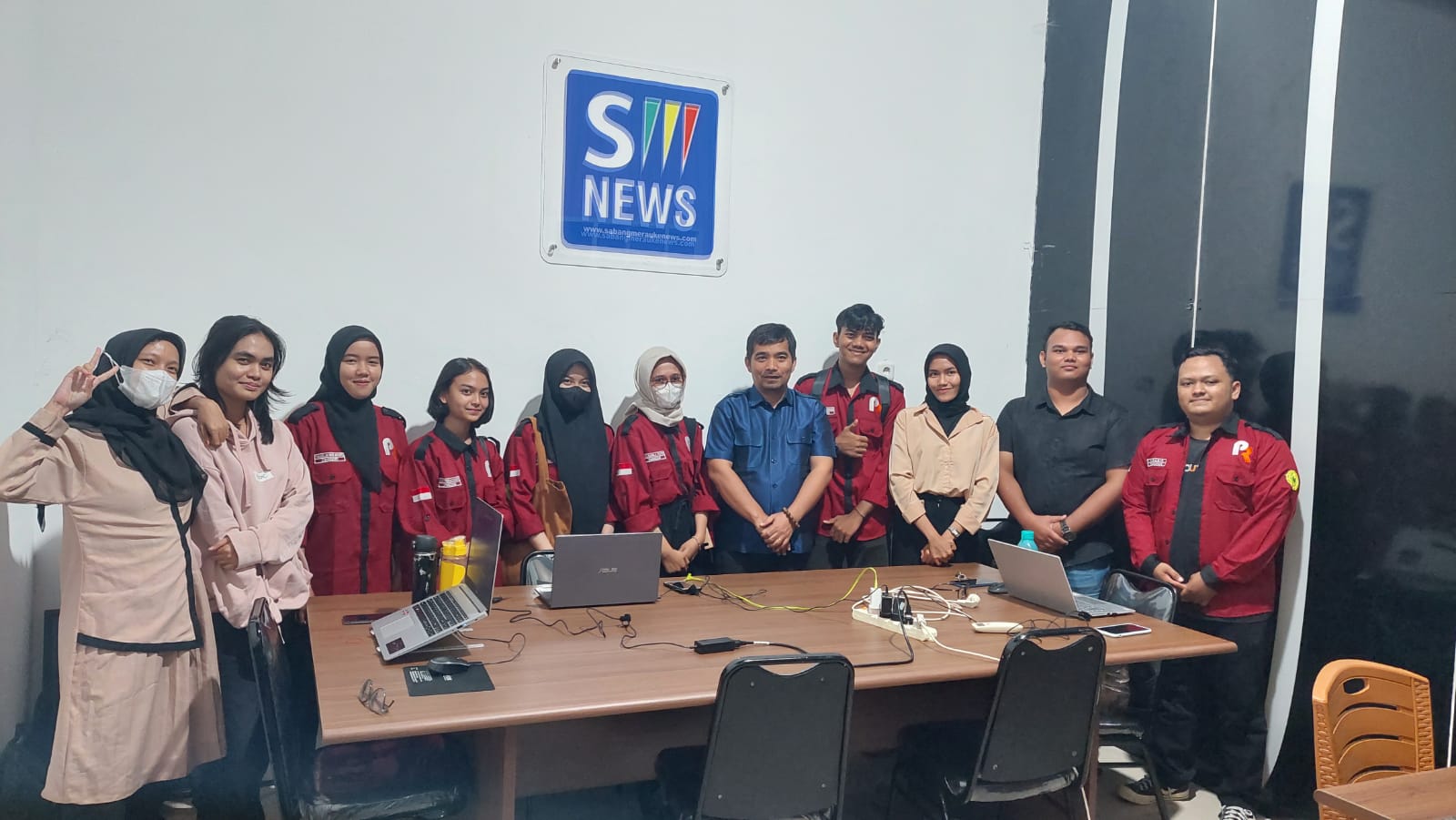 Mahasiswa Umri Kunjungi Redaksi SabangMerauke News