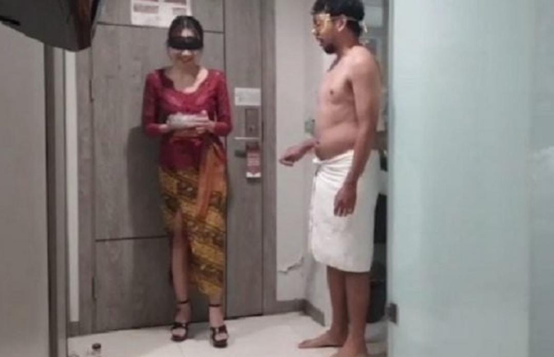 Viral Video Sex Perempuan Cantik Berkebaya Merah Ternyata di Sini  