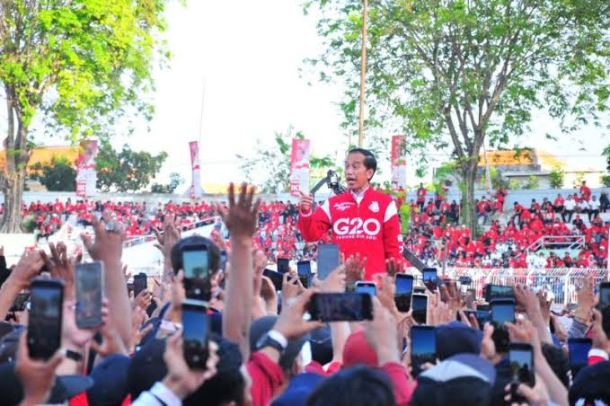 PDI Perjuangan Sewot Jokowi di Acara Relawan, Singgung Ring Satu Istana dan Elit Relawan