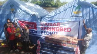 Peduli Korban Kebakaran di Pekanbaru, Pabrik Caisar Spring Bed Berikan Bantuan