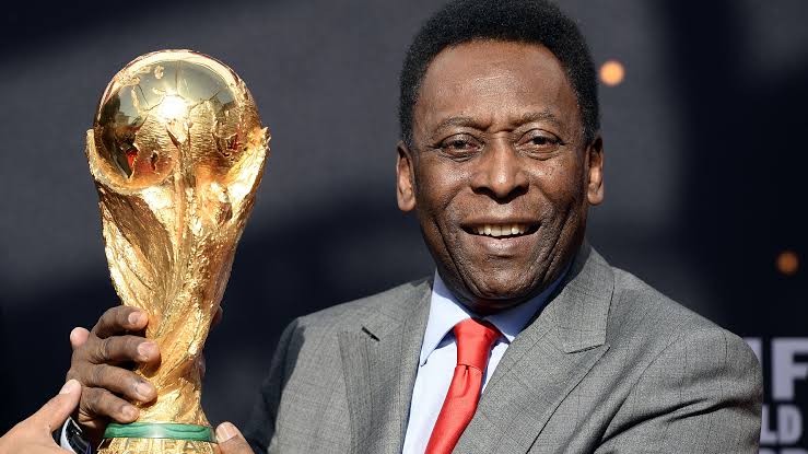 Sempat Jalani Perawatan Intensif, Legenda Sepak Bola Dunia Brasil Pele Dikabarkan Meninggal