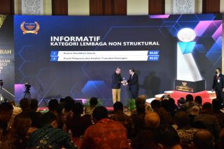 KPU Raih Peringkat Pertama Anugerah Keterbukaan Informasi Publik 2022