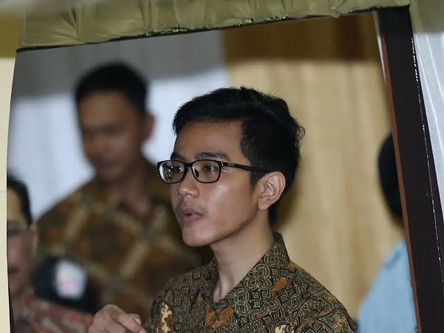 Putra Jokowi Gibran Siap Tarung Jadi Gubernur, Tapi Tergantung Restu Wanita Ini