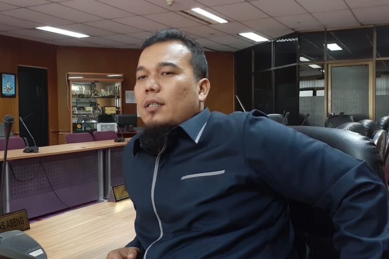 Tanggapan Badan Kehormatan Ihwal Sidang Paripurna Perdana DPRD Riau Perdana Molor dan Banyak yang Absen