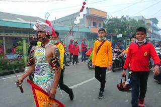 Meriahnya Pawai Cue Lak, Festival Penutupan Imlek di Kepulauan Meranti