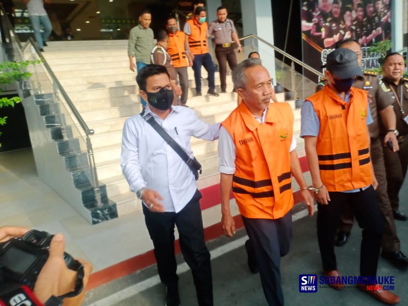 Kasus Korupsi Pembangunan Masjid Raya Pekanbaru Kejati Riau Tetapkan 4 Tersangka Langsung Ditahan 0207