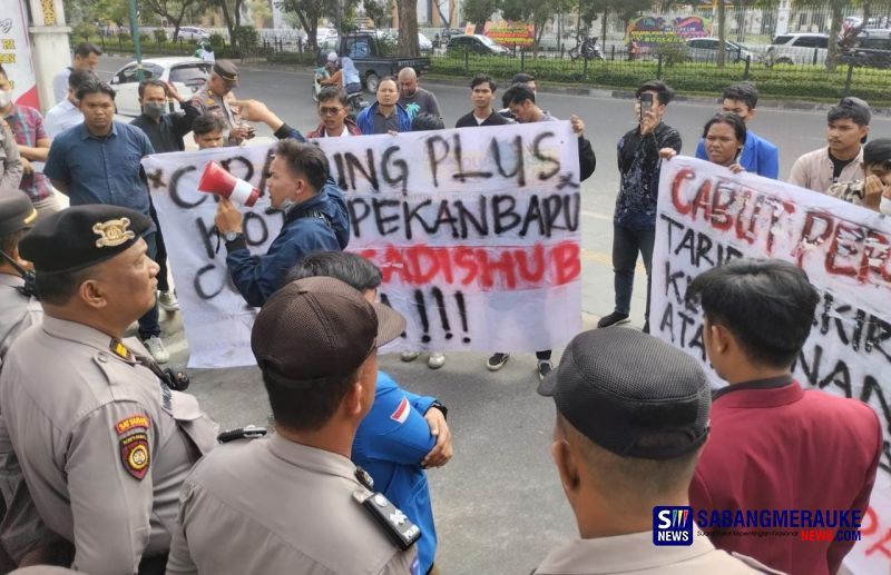 Cipayung Plus Demonstrasi Desak Kejati Riau Selidiki Dugaan Penyimpangan Pungutan Parkir Kota Pekanbaru