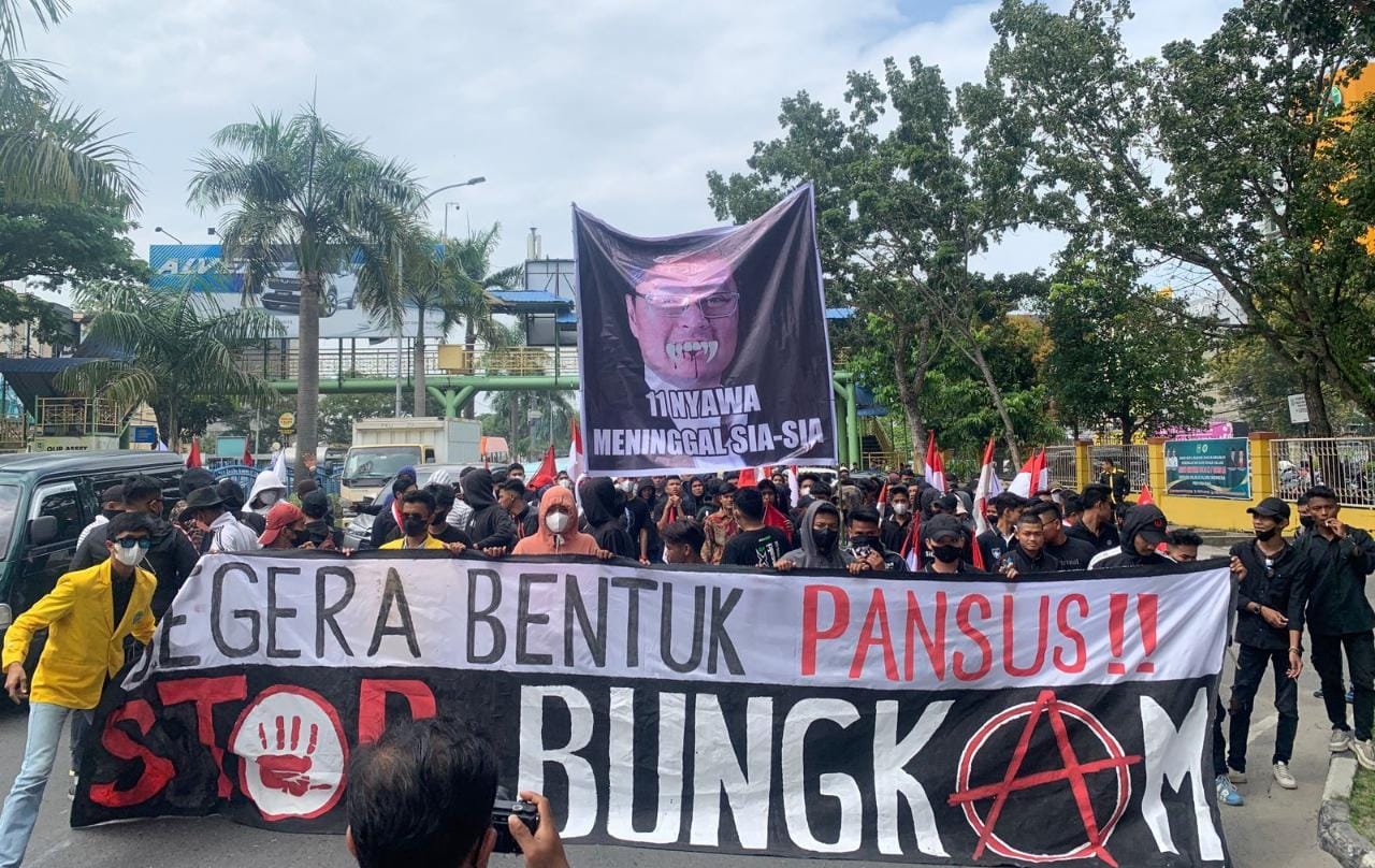 Massa Kecam Pembiaran Kecelakaan Kerja Tewaskan 11 Buruh Migas di Blok Rokan Saat Dikelola PHR: DPRD Riau Bobrok atau Ingin Diajak Ngopi?