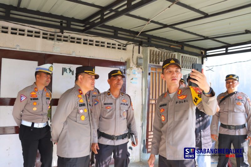 Kapolres Rohil Turun Langsung Patroli Rumah Warga yang Mudik Lebaran, Video Call dengan Pemilik Rumah