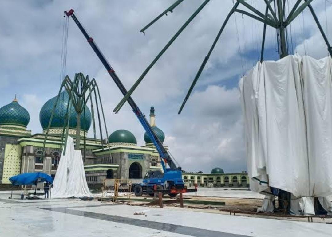 Terungkap! Proyek Payung Mewah Masjid An Nur yang Bermasalah Ternyata Dapat Pendampingan Kejati Riau