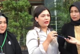 Wanita Cantik Ini Mengaku Punya Anak dari Wamendagri John Wempi, Dibalas Gugatan ke Pengadilan