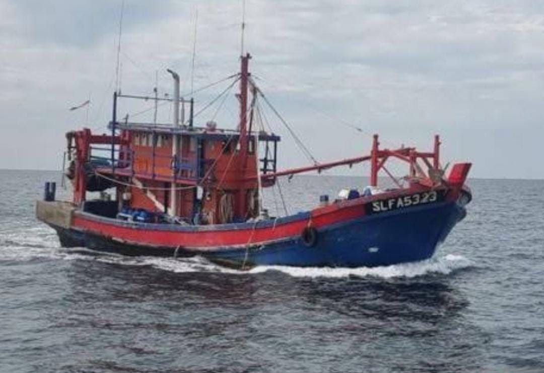 Kapal Berbendara Malaysia Dihalau ke Dumai, Ketahuan Curi Ikan di Wilayah Laut Indonesia
