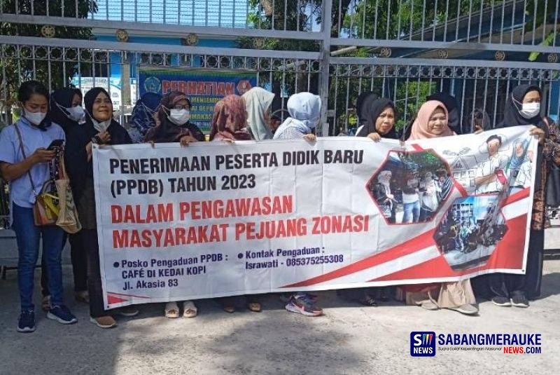 Emak-emak Demo SMA Negeri 8 dan SMA Negeri 1 Pekanbaru Terkait Zonasi Calon Siswa Baru: Waspada Kartu Keluarga Abal-abal!