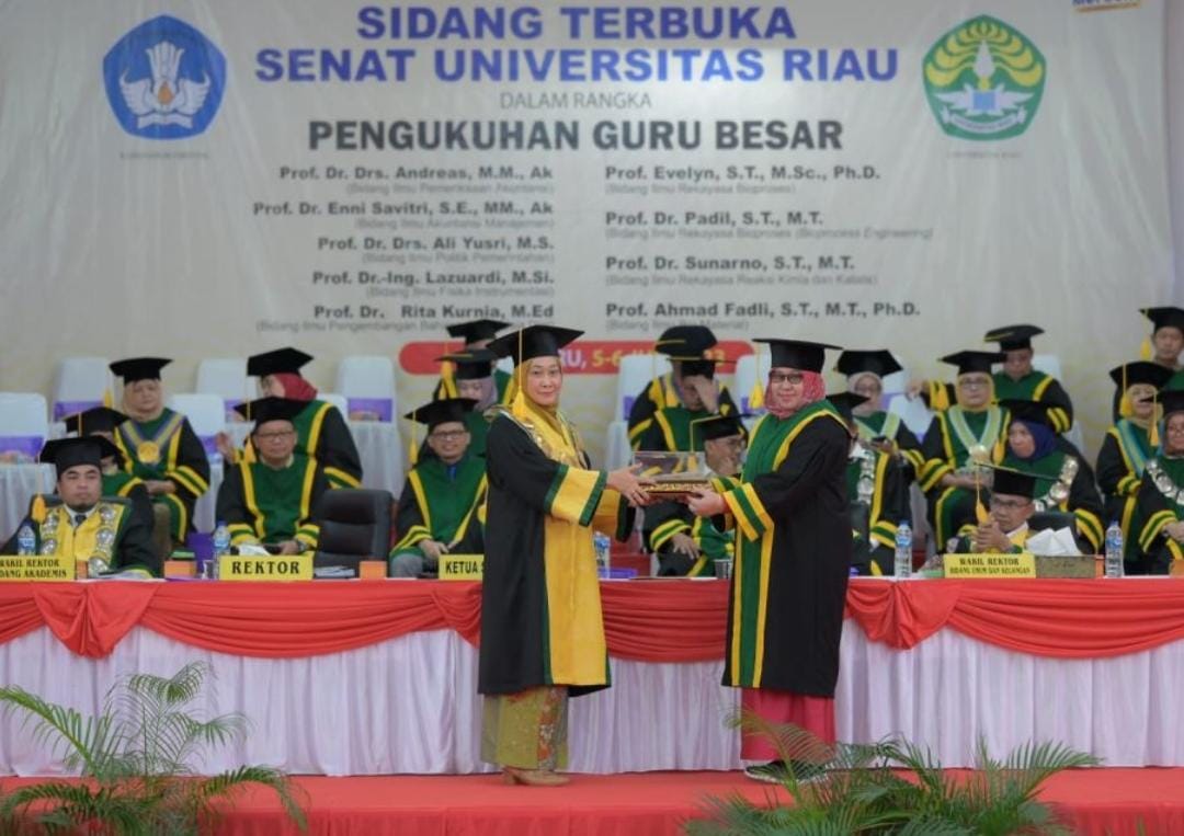 Inilah 5 Guru Besar Universitas Riau yang Baru Dikukuhkan, 1 Orang dari FISIP