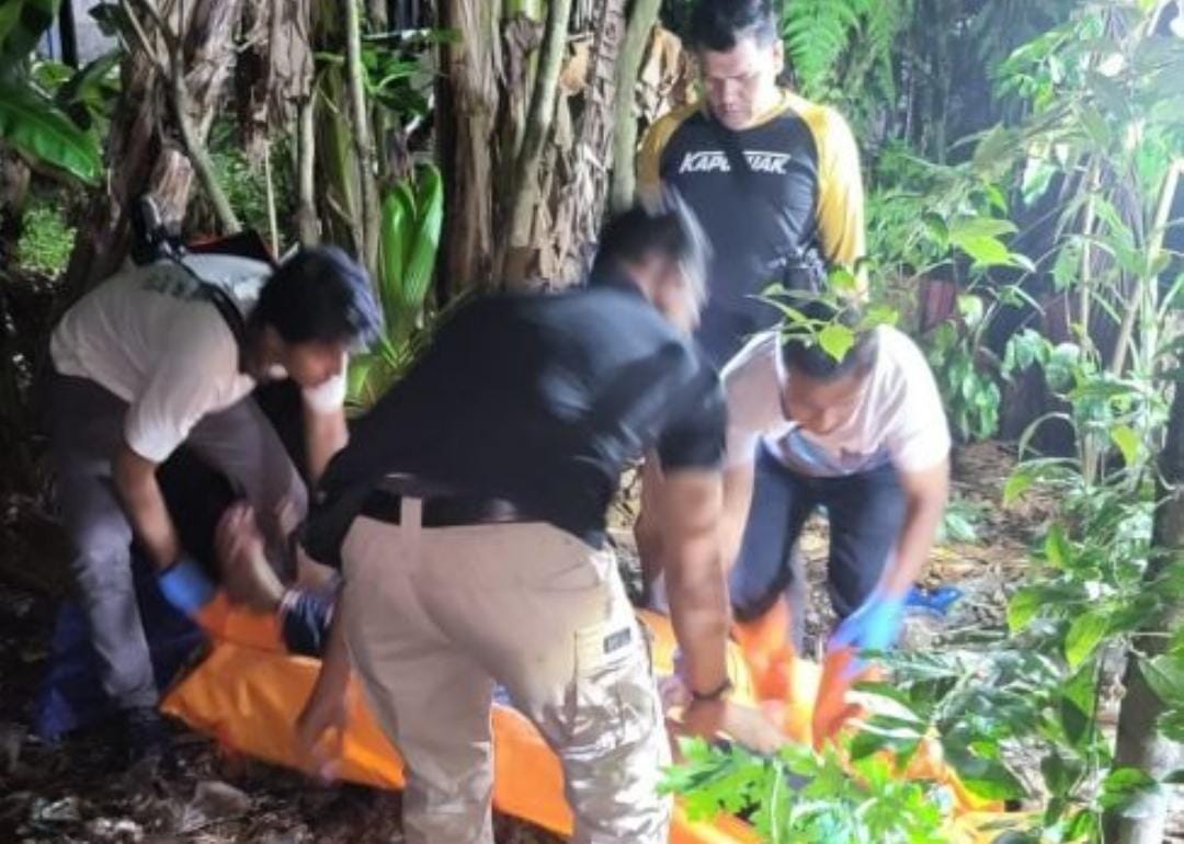 PNS di SPN Polda Riau Tewas di Semak Dekat Rumah, Keluarga Tolak Autopsi