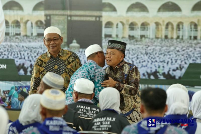 Asmar Sambut Kedatangan Jemaah Haji Asal Kepulauan Meranti Tiba di Pekanbaru, 2 Orang Masuk Rumah Sakit